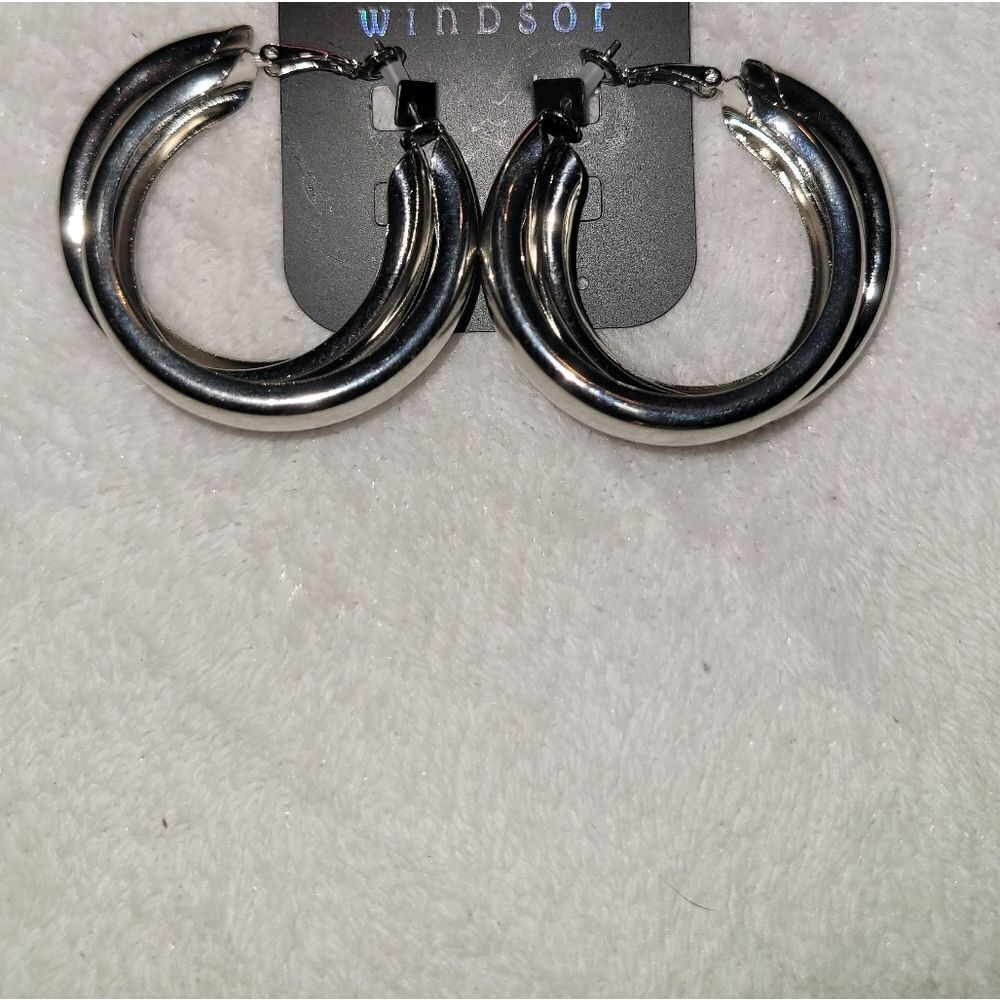 Windsor fine jewelry earrings